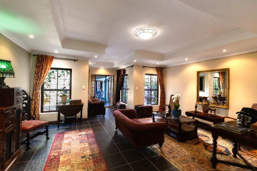 6 Bedroom Property for Sale in Sandbaai Western Cape